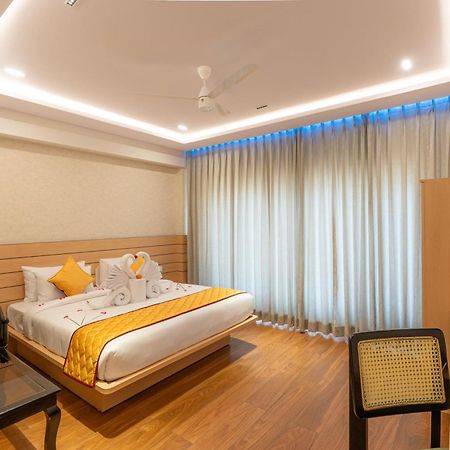 Serene Resort Hyderabad Shamshabad Exteriör bild