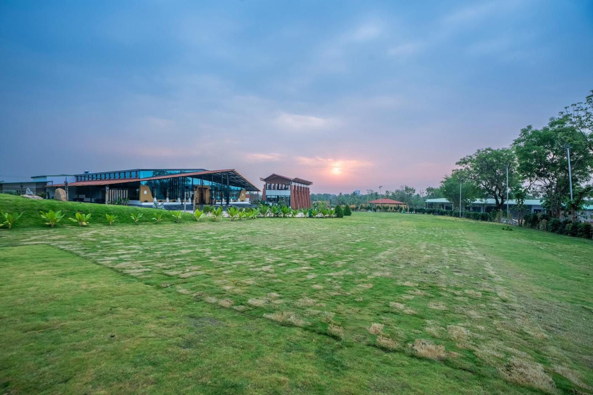 Serene Resort Hyderabad Shamshabad Exteriör bild