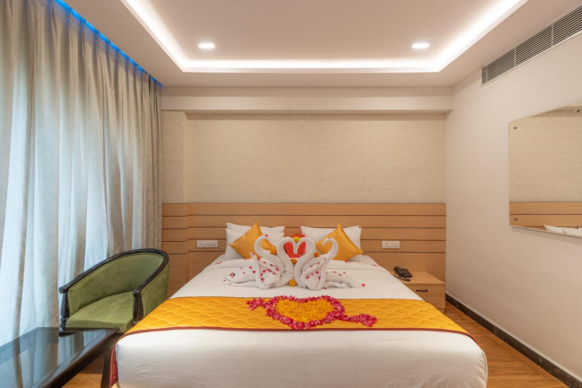 Serene Resort Hyderabad Shamshabad Exteriör bild