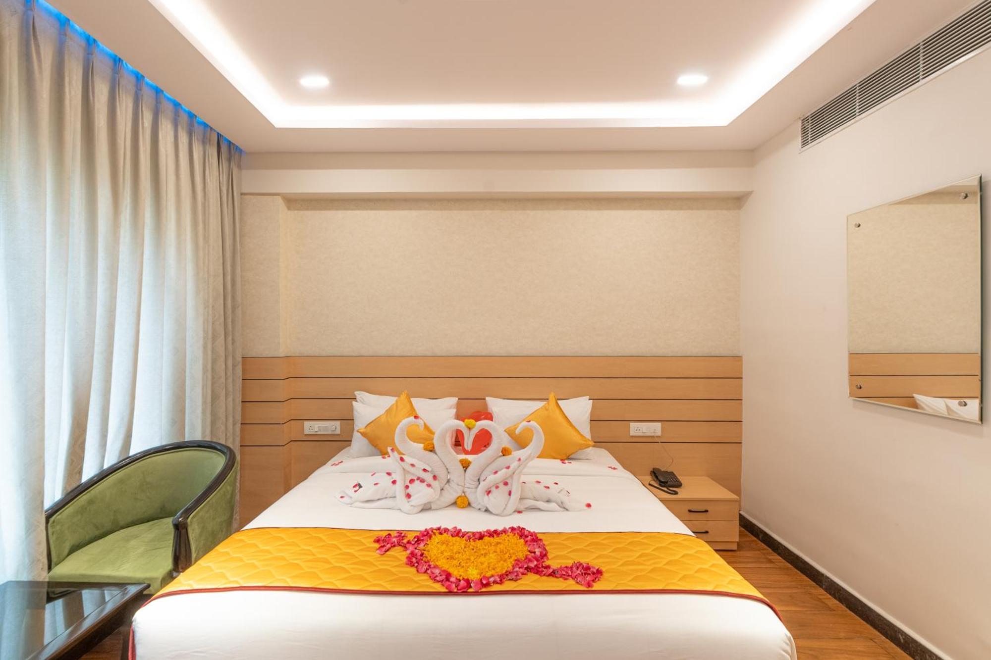 Serene Resort Hyderabad Shamshabad Exteriör bild